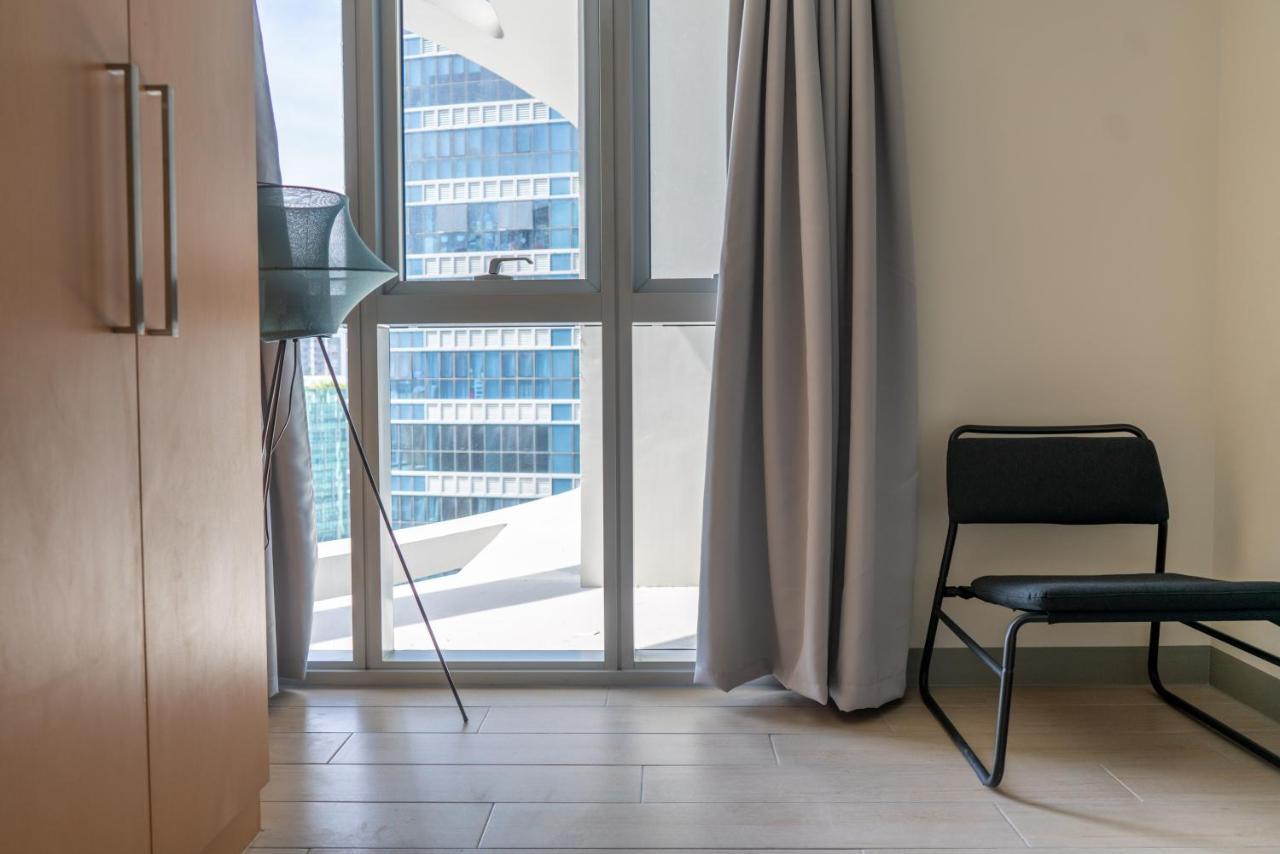 Uptown Parksuites Apartments Tower 2 Bgc By Ph Staycation Manila Exterior foto